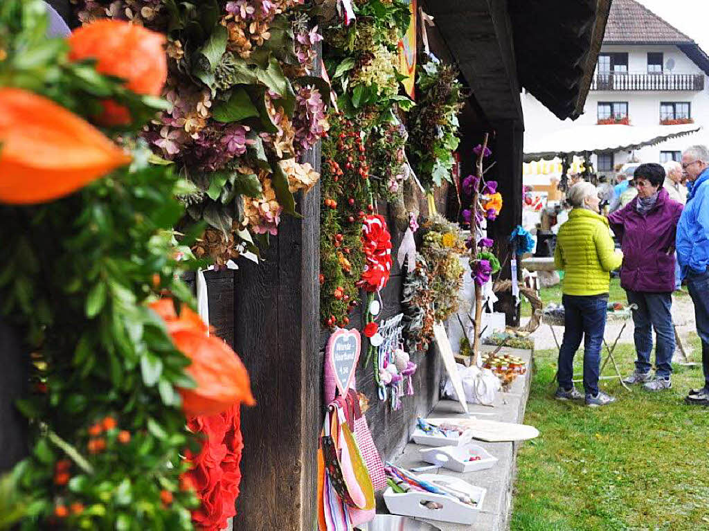 Bunt und vielfltig war das Angebot beim Erntemarkt auf dem Klausenhof.