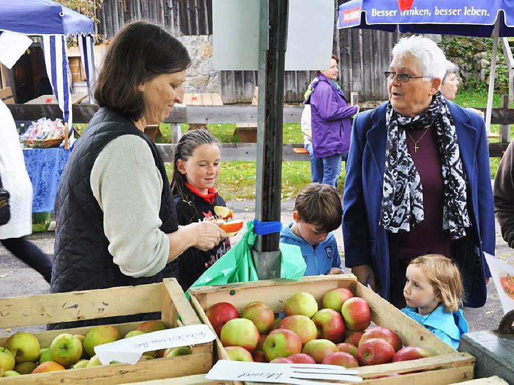 Bunt und vielfltig war das Angebot beim Erntemarkt auf dem Klausenhof.