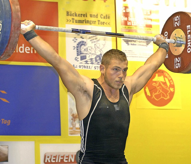 Emiron Golemi vom KSV 02 berzeugte bei seiner Premiere.  | Foto: schuster