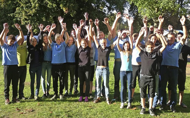 Hoch die Hnde: Jubel beim Kanuclub Elzwelle  | Foto: Jana Schweikert