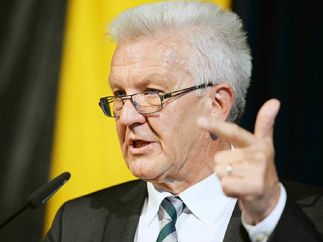 Kretschmann will ber die Kosten fr die Flchtlinge sprechen.  | Foto: dpa