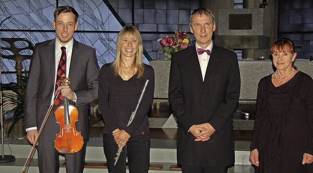 Tobias Schlageter, Simone Schubnell-Br...dtnauberger Jakobuskirche (von links).  | Foto: Ulrike Jger