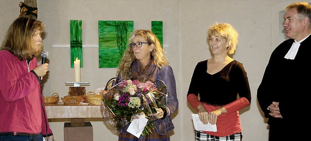 Erzieherin Birgit Hahn, Kirchengemeind...rin Silvia Brandl (Zweite von links).   | Foto: Gerd Sutter