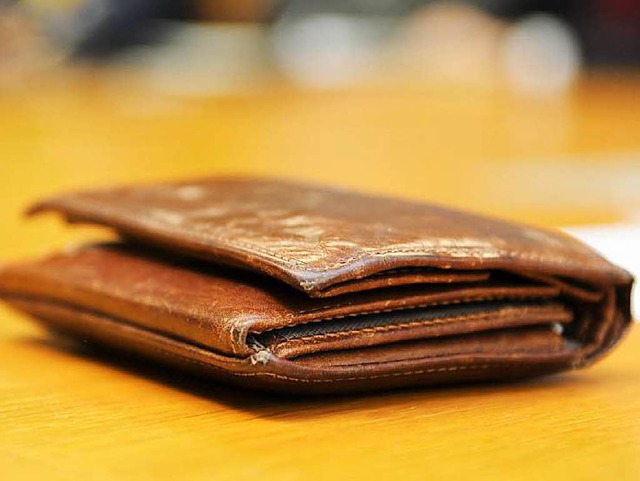 In der Geldbrse befand sich kein Bargeld, aber Bankkarten und Ausweispapiere.   | Foto: Symbolfoto: dpa