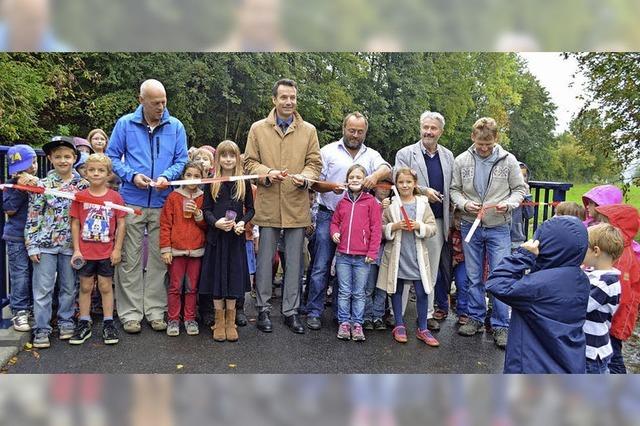 Freudentnze auf der neuen Brcke