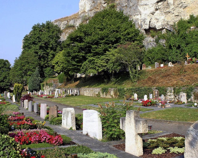 Der Friedhof in Istein knnte um das A... stillen Grberfelds ergnzt  werden.   | Foto: cremer