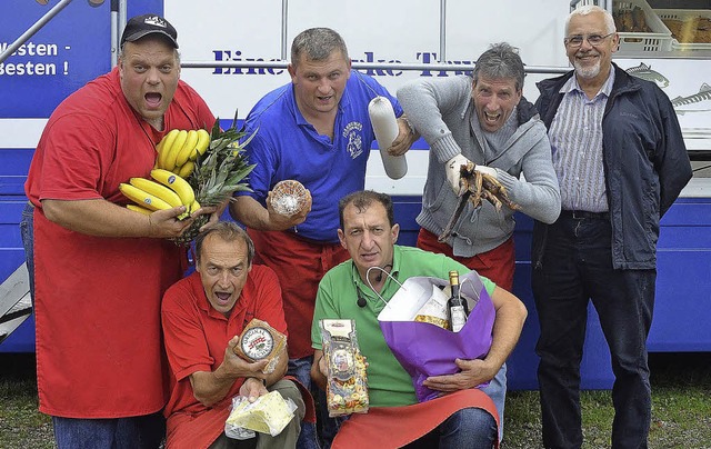 Brgermeister-Stellvertreter Lothar Me... den Hamburger Fischmarkt in Breisach.  | Foto: Elisabeth Saller