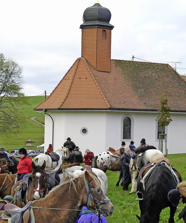 Nach dem Gottesdienst warten die Pferd...ilbi ein Bummel ber den Krmermarkt.   | Foto: Karin Stckl-Steinebrunner