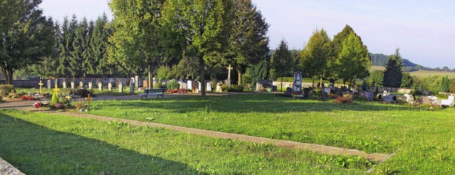 Der Friedhof  Wollbach hat Platz fr ein parkhnliches Grabfeld.   | Foto: Schtz