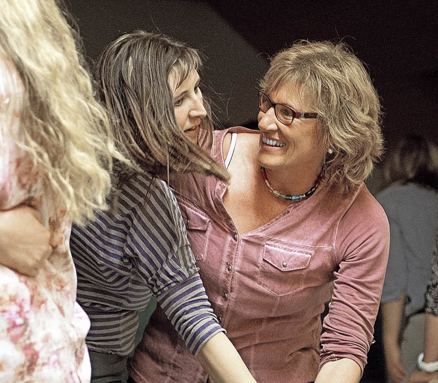 Sandra Fehrenbach studierte mit den Fr...f war mit ihrer gewohnten Power dabei.  | Foto: Wolfgang Scheu