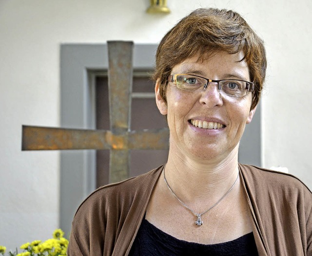 Pfarrerin Ghne sttzt die Plne der Kirchengemeinde.   | Foto: SCHOPFERER