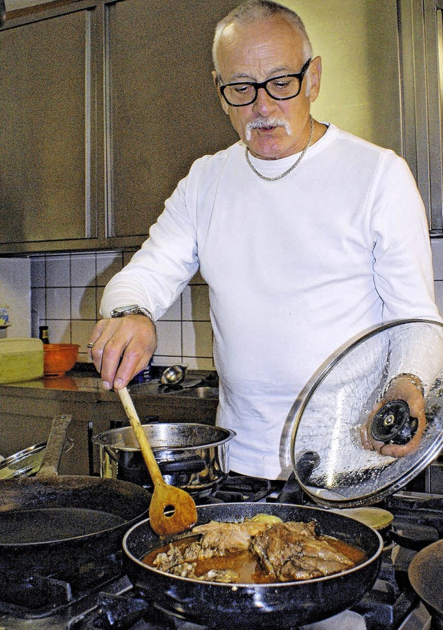 Koch aus Leidenschaft: Gosbert Steiger   | Foto: Stefanie Jakober