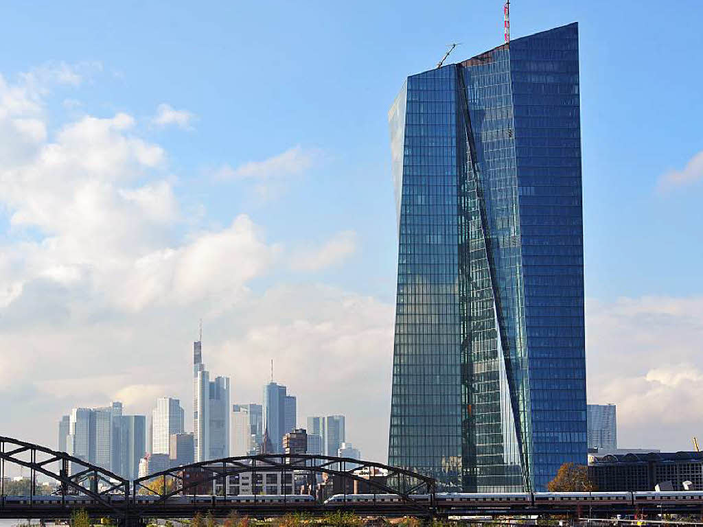 Der schräge Turm von Frankfurt - Deutschland - Badische ...