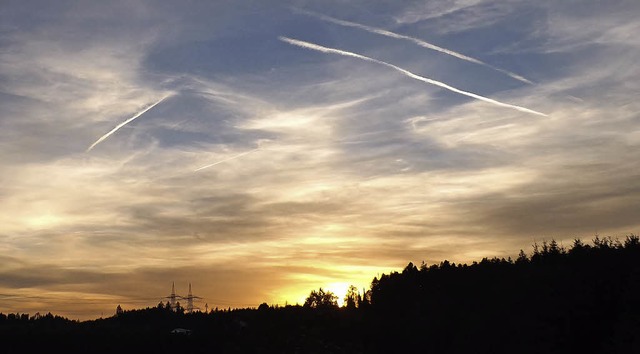 Wenn ber dem Hotzenwald die Kondensst...nde oder dem Beginn von Ferienzeiten.   | Foto:  WOLFGANG ADAM