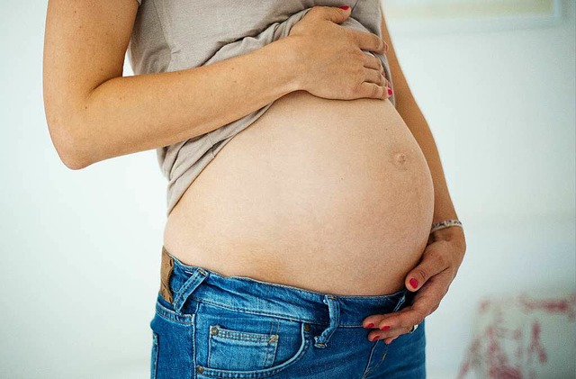 Damit in Breisach Schwangere weiterhin..., wird die Hebammenpraxis bezuschusst.  | Foto: dpa