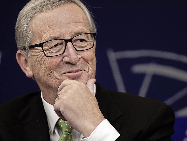 Gut gelaunt: EU-Kommissionschef Jean-C...erenz im Europaparlament in Straburg.  | Foto: AFP