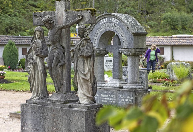 Diese groen Grabmler in St. Blasien ... von neuen Familien bernommen werden.  | Foto: Daniel Schoenen