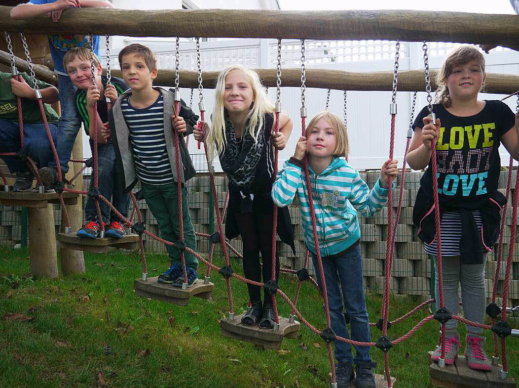 Zisch-Kinderreporter der Michael-Friedrich-Wild-Grundschule testen Spielpltze in Mllheim.