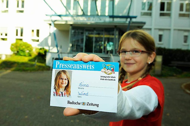 Ausknfte bitte! Reporterin im Dienst  der Badischen Zeitung  | Foto: nils oettlin/rita Reiser/fotolia