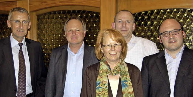 MdB Armin Schuster mit dem wiedergewh... Krmer und Sven Behringer (von links)  | Foto: Ulrike Jger
