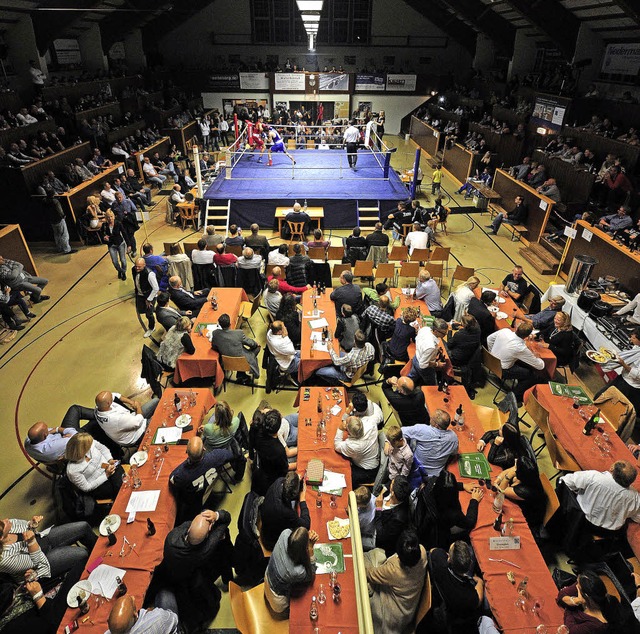 Boxen ist  auch ein geselliges Ereignis.   | Foto: bettina schaller