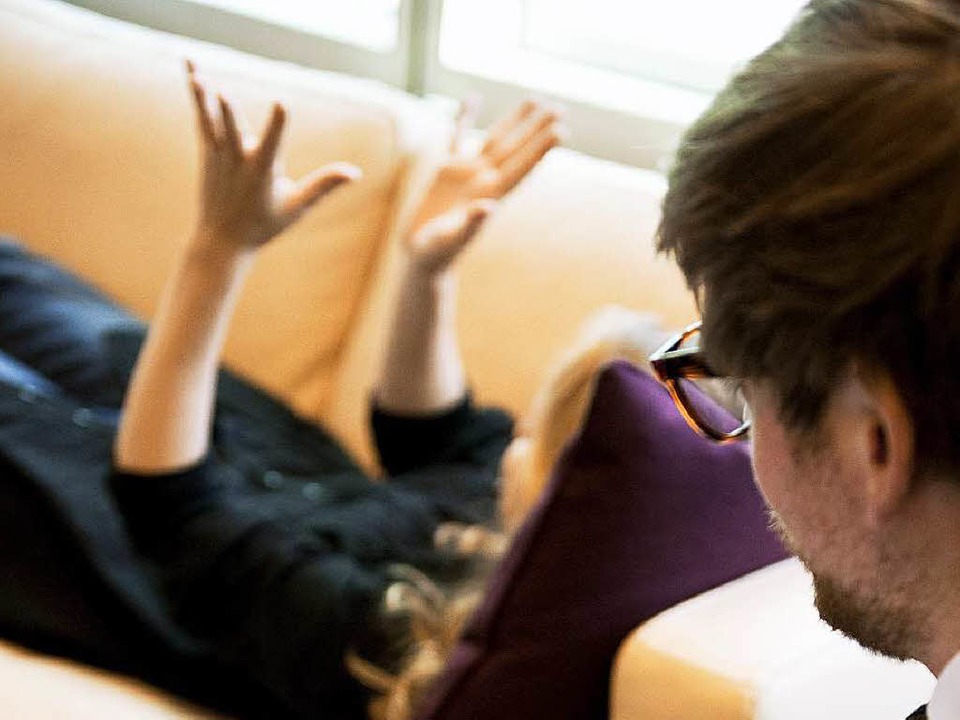 Mangelware Psychotherapie: Auf die ric...nke heute oft Wochen bis Monate warten  | Foto: dpa Deutsche Presse-Agentur