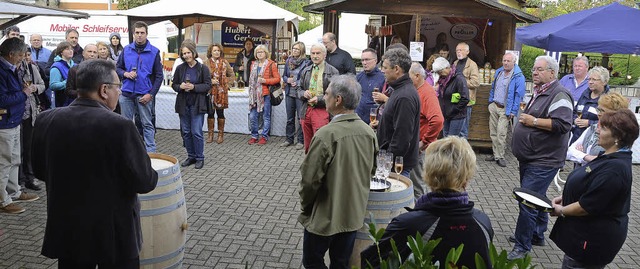 Jechtingen. Wg Vorstandsvorsitzender K...rffnung des 8. Jechtinger Herbstfest.  | Foto: Roland Vitt