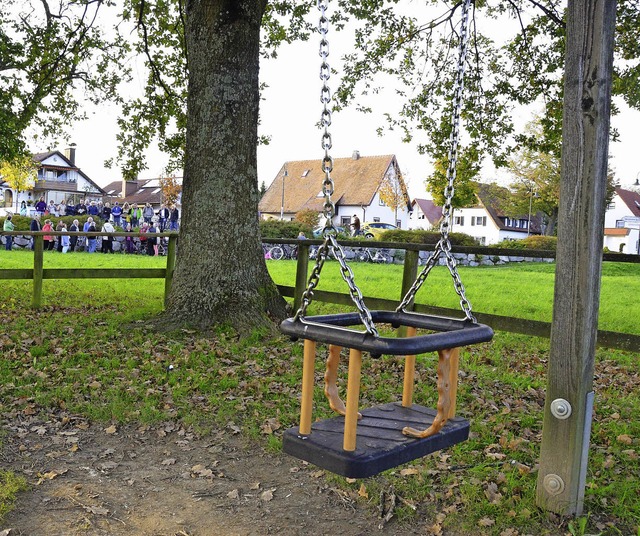 Das Gewann Ngelesee-Nord, auf dem sic...er evangelischen Freikirche  (rechts).  | Foto: Max Schuler