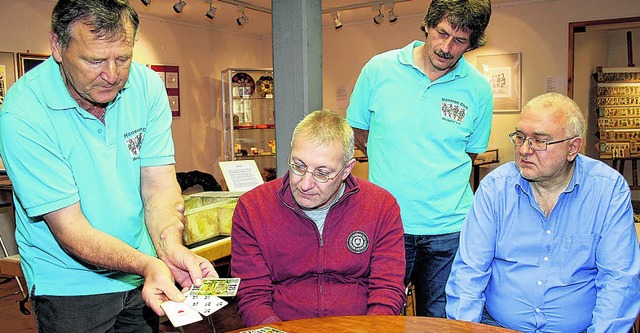 Hubert Heine, Vorsitzender der Bruggen...nor Franz Wehrle (Dritter von links).   | Foto: Molitor