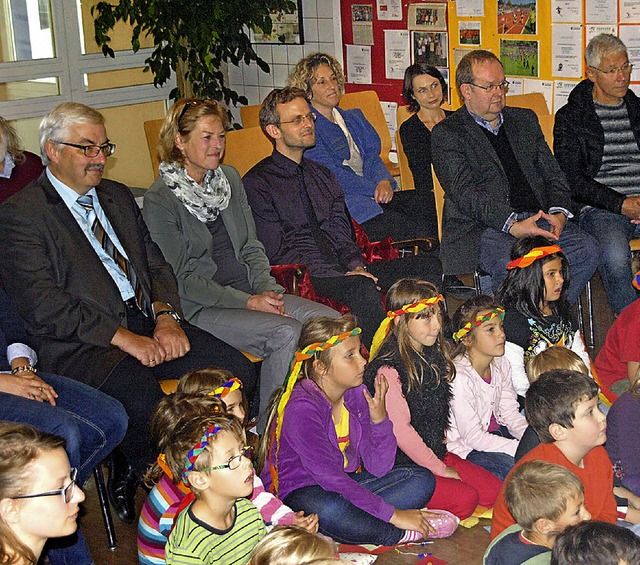 In einer Feierstunde mit Gemeindevertr...or der Grundschule Dachsberg-Ibach ein  | Foto: Karin Stckl-Steinebrunner