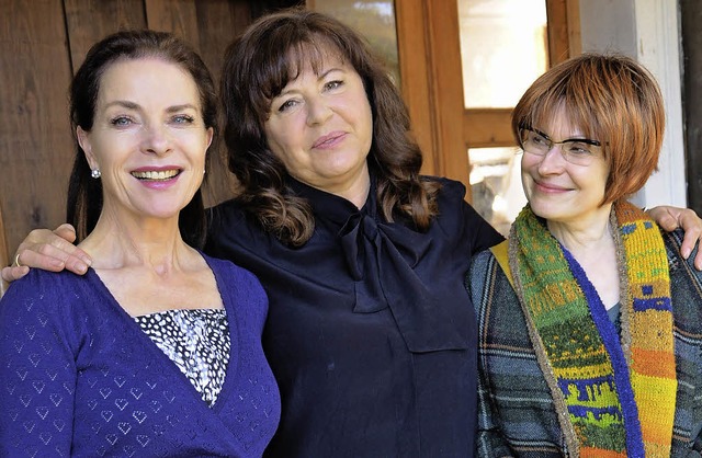 Die drei Hauptdarstellerinnen im Film ...ebe, Gundi Ellert und Barbara de Koy.   | Foto: Franziska Amann