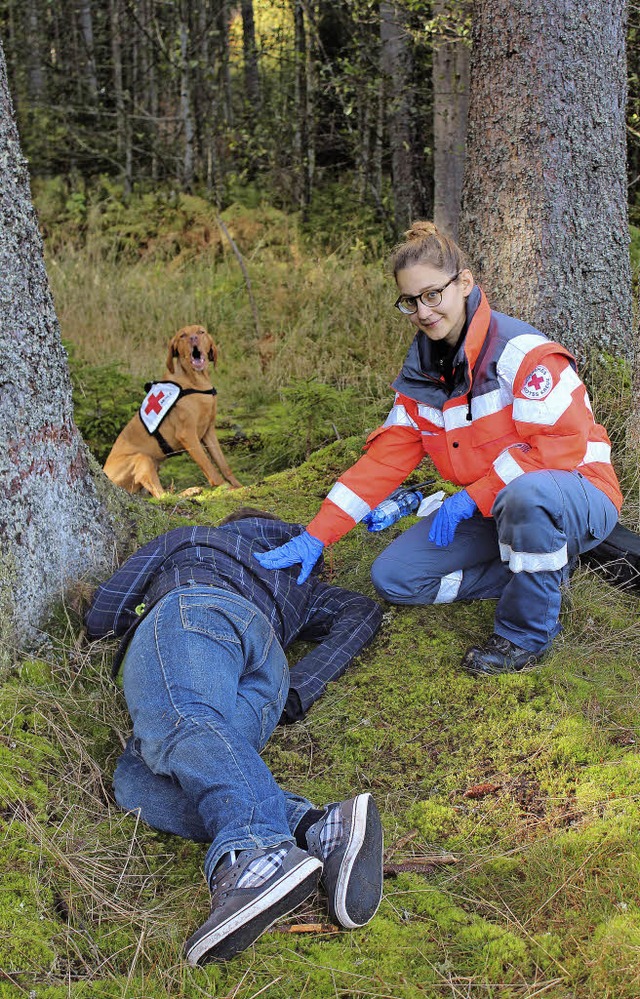 Nach einem Intensivtraining der DRK-Re...rein Neustadt mit Erfolg demonstriert.  | Foto: Christa Maier