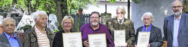 Seit 40 Jahren  dem Geschichtsverein H... rechts Vorsitzender Gnter Hoffmann.   | Foto: Rheno van Kreuningen