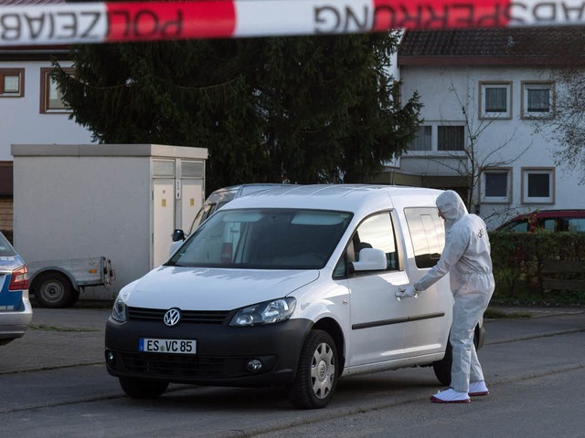 Familientragdie in Kngen im Kreis Esslingen.  | Foto: dpa