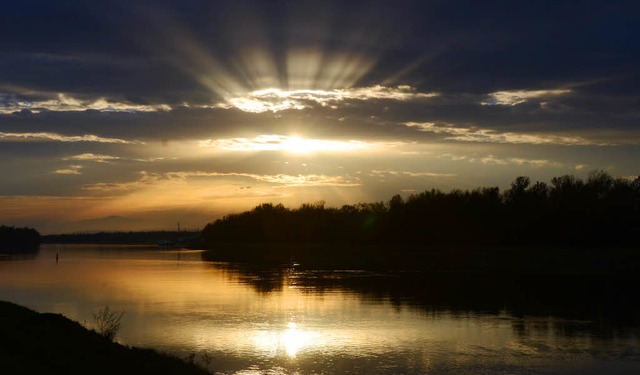 Wyhl. Sonnenuntergang.  | Foto: Roland Vitt