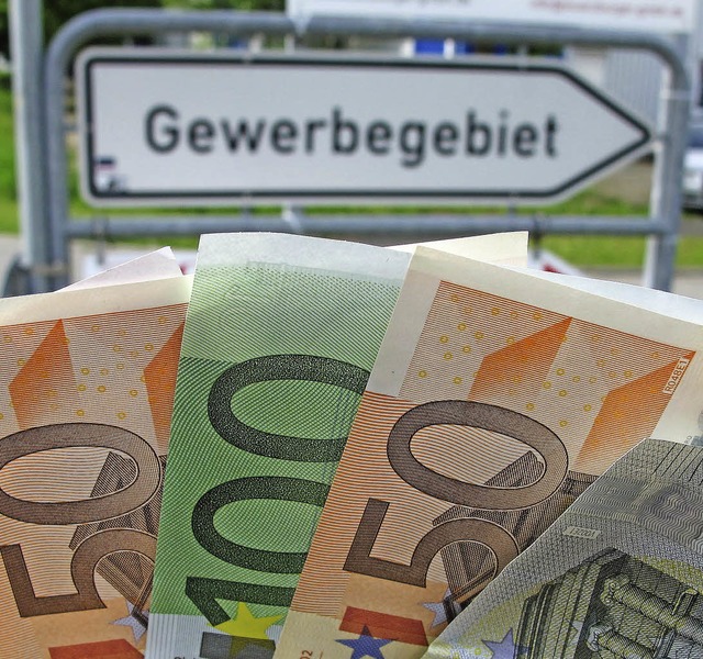 963500 Euro berm Ansatz lag die   Gewerbesteuer.  | Foto: Jutta Schtz