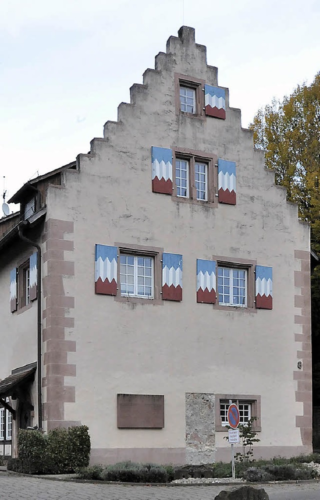 Nicht nur am Sockel sondern auch darb...bacher Schlosses deutliche Schden auf  | Foto: Markus Zimmermann               