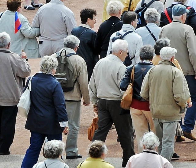 Der Anteil der Menschen im Rentenalter...sucht, ihre Lebensqualitt zu sichern.  | Foto: dpa