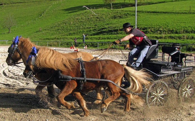 Viel Applaus gab es,  wenn die Ein- od...gingen, bis die Sandfontnen wirbeln.   | Foto: Manfred Lange