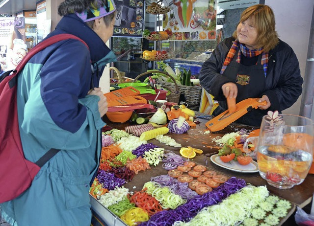 Auch Gemsehobel werden auf dem Mllhe... hier am Marktstand von Ulla Jahnens.   | Foto: Sigrid umiger