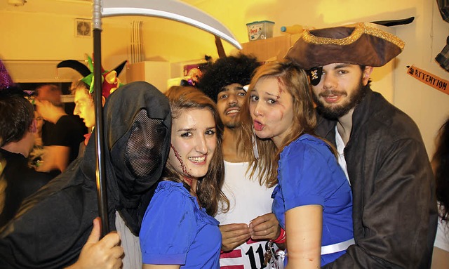 Suchbild aus Cardiff: Wer erkennt eine... bei dieser H alloween-Fete in Wales?   | Foto: privat