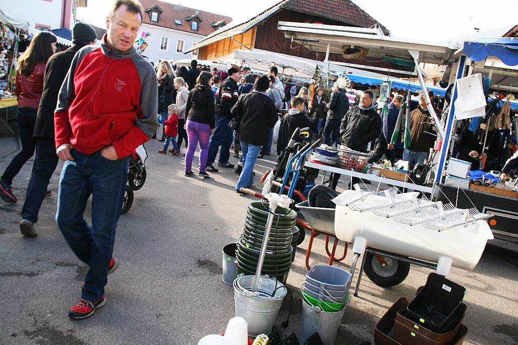 Impressionen vom Martin<?TrVer?>
imarkt in Grwihl