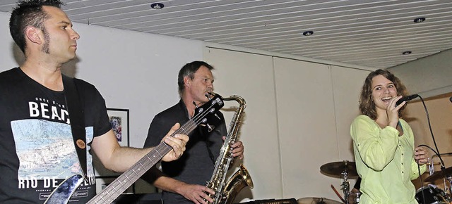 Die B. B. Fog Blues Band mit Michael W... Hahne und Salomee Winski (von links).  | Foto: Dagmar Barber