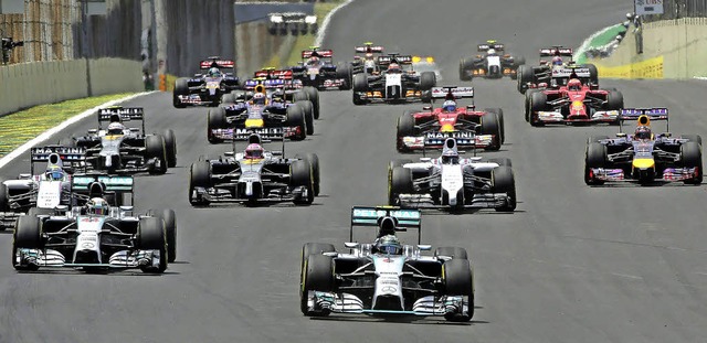 Auch in Interlagos vorneweg &#8211; di...rg (Mitte) und Lewis Hamilton (links)   | Foto: DPA