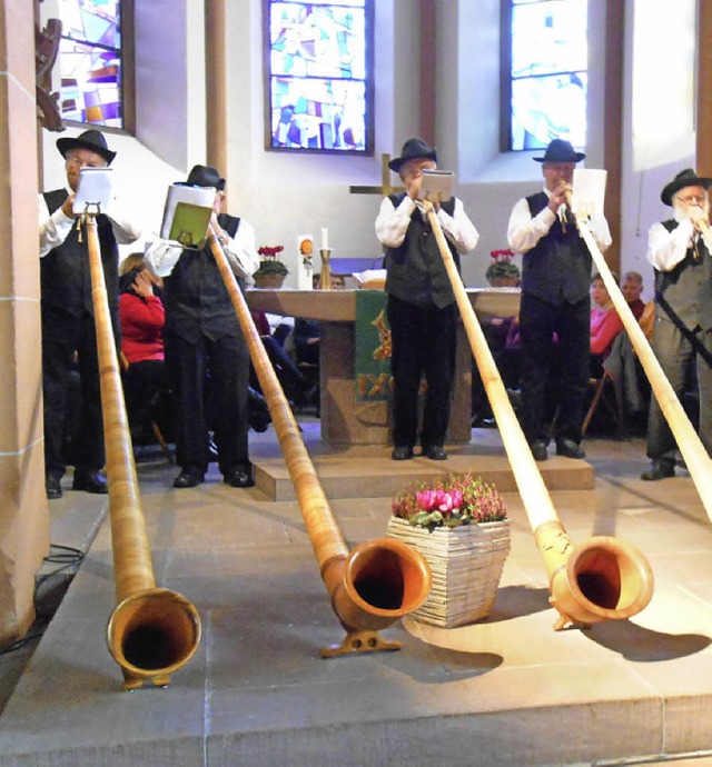 Alphornklnge erfllten den Kirchenraum.  | Foto: Simon Tenz