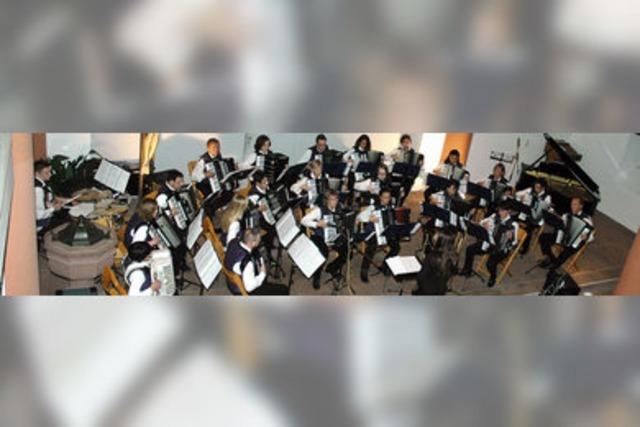 Ein festlich-frhliches Konzert zum 80. Geburtstag der Harmoniker