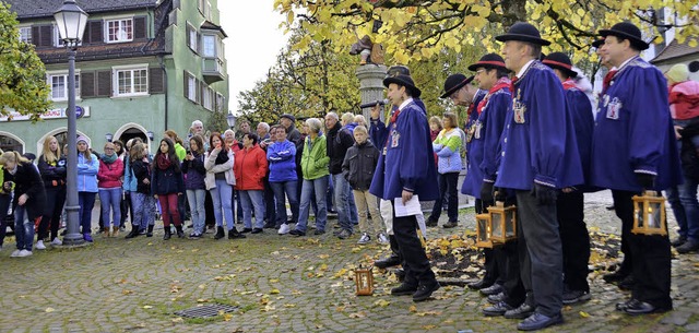 Narrenvater Matthias von Dungen gibt d...tto fr die Lffinger Fasnet bekannt.   | Foto: Martin Wunderle