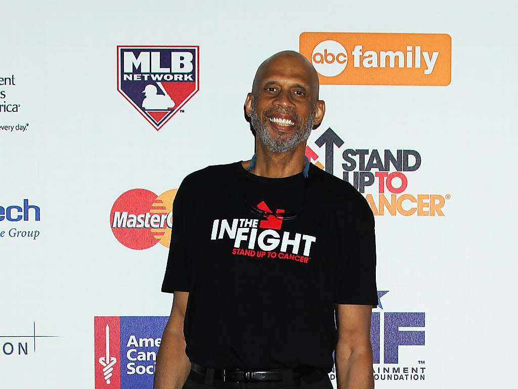 Platz 1) Kareem Abdul-Jabbar erzielte zwischen 1969 und 1989 38.387 Punkte in der NBA und fhrt damit die ewige Scorerliste unangefochten an.