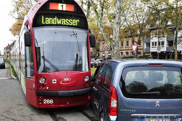 Wieder Tram und Auto zusammengeprallt