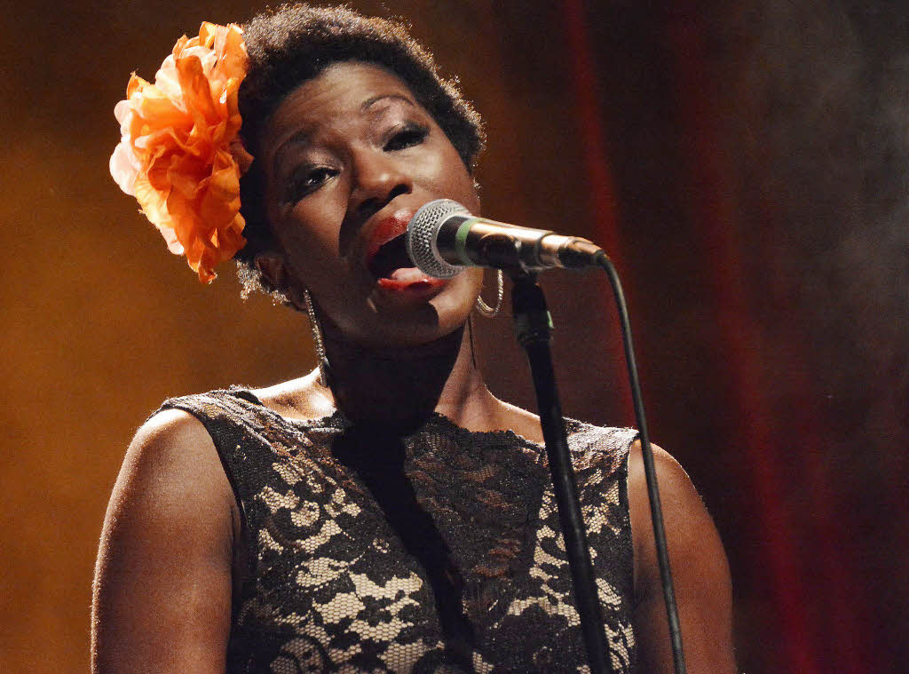 Britische AcidJazzBand Incognito gastierte im Lörracher Burghof Rock & Pop Badische Zeitung